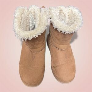 UGG | Women's Size 6 Bailey Bow Boots Chestnut Sheepskin Classic Short Ankle